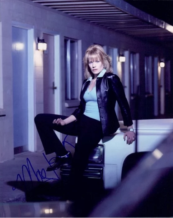 Marg Helgenberger autograph
