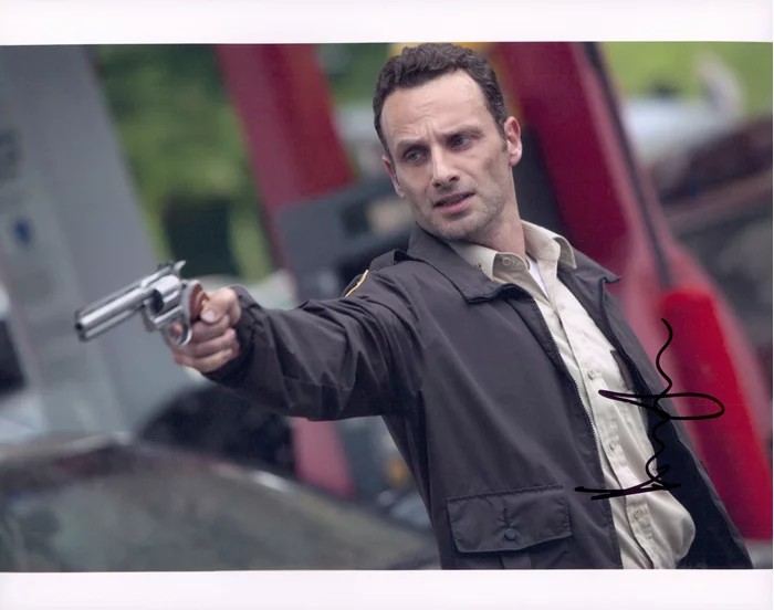Andrew Lincoln autograph