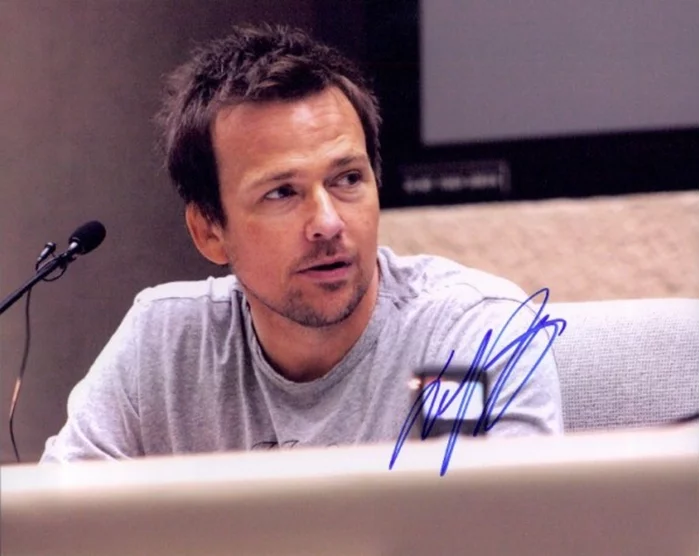 Sean Patrick Flanery autograph