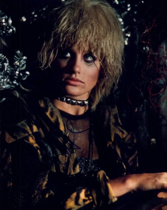 Daryl Hannah autograph