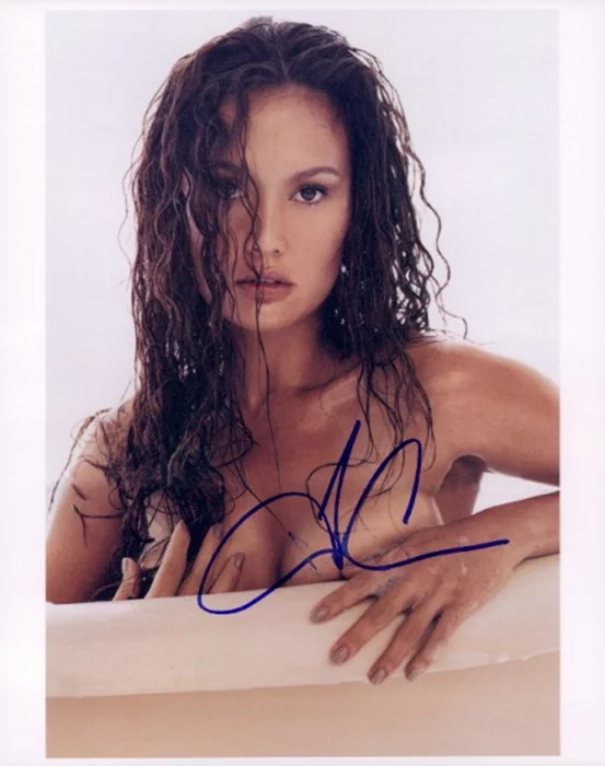 Tia Carrere autograph