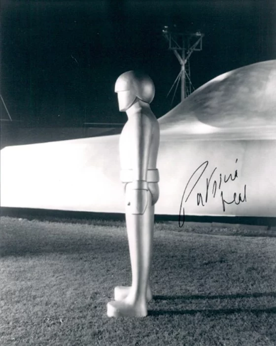 Patricia Neal autograph