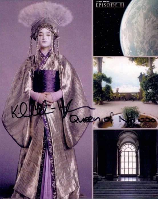 Keisha Castle-Hughes autograph
