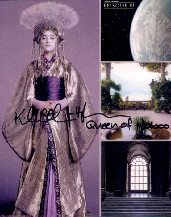 Keisha Castle-Hughes autograph