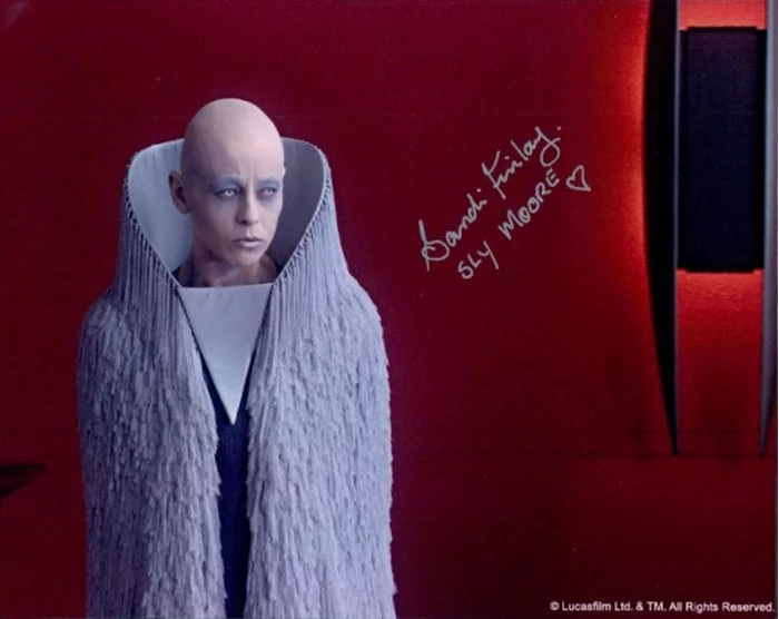 Sandi Finlay autograph