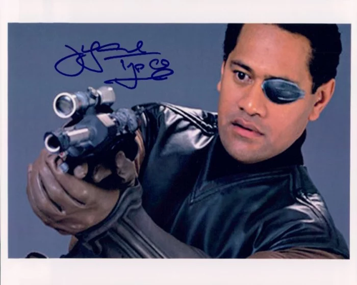 Jay Laga'aia autograph