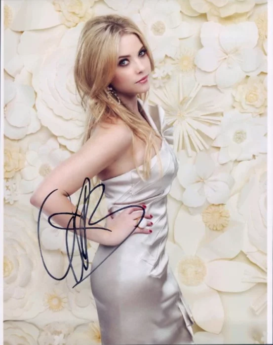 Ashley Benson autograph
