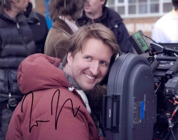 Tom Hooper autograph