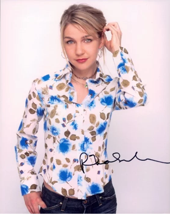 Rhea Seehorn autograph