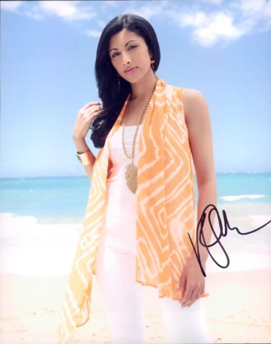 Reshma Shetty autograph