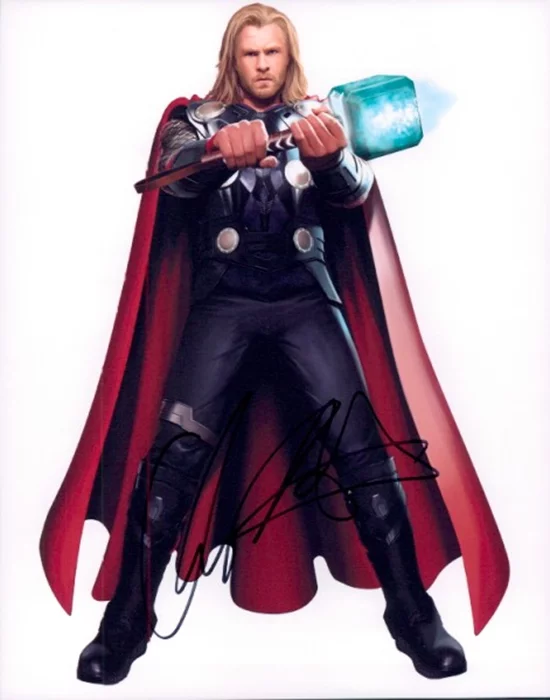 Chris Hemsworth autograph