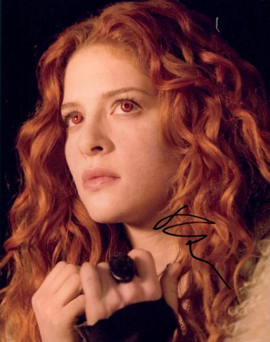 Rachelle Lefevre autograph