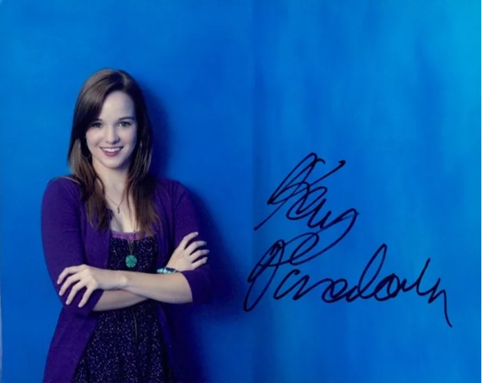 Kay Panabaker autograph