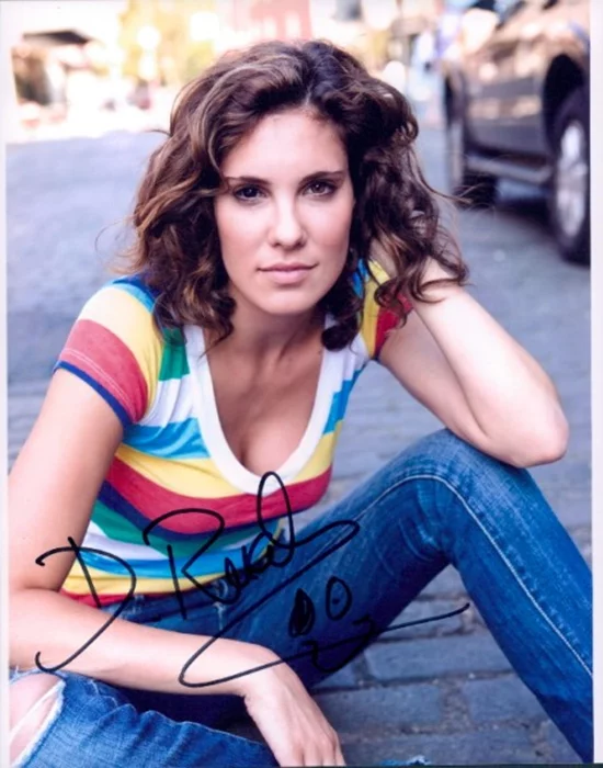 Daniela Ruah autograph
