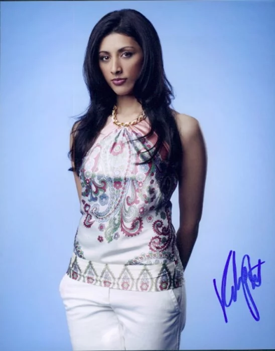 Reshma Shetty autograph