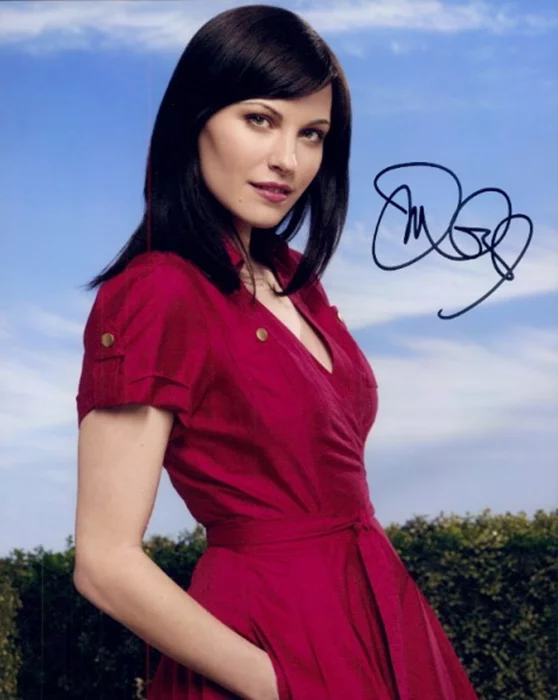 Jill Flint autograph