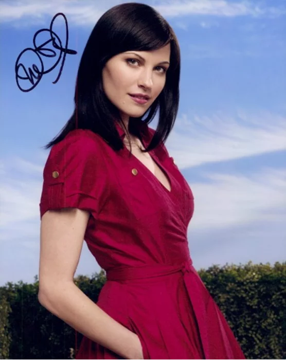 Jill Flint autograph