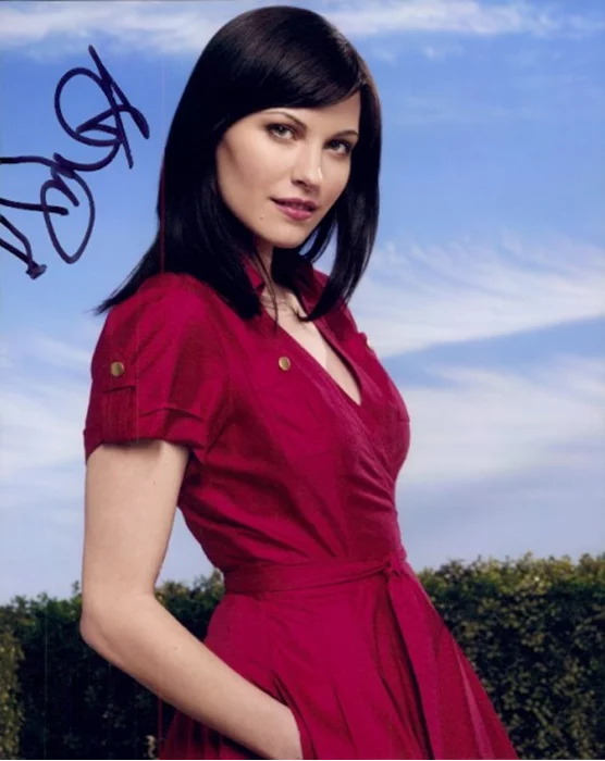 Jill Flint autograph