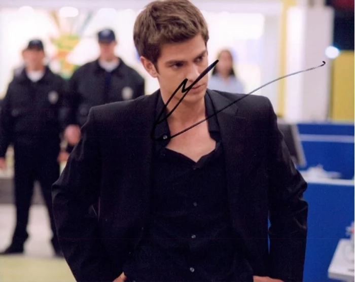 Andrew Garfield autograph