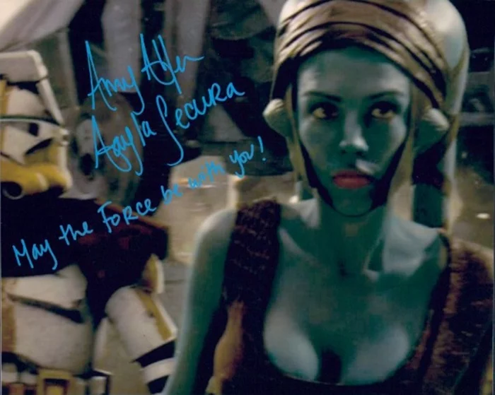Amy Allen autograph