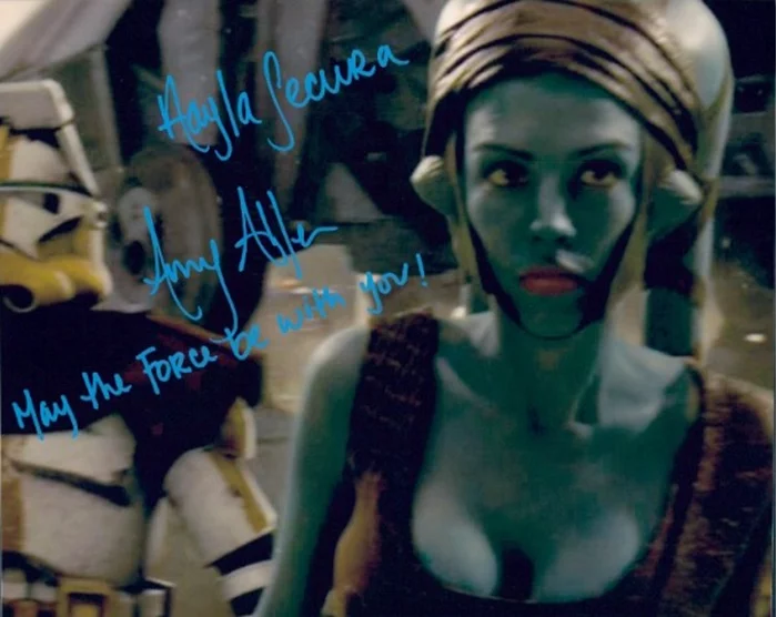 Amy Allen autograph