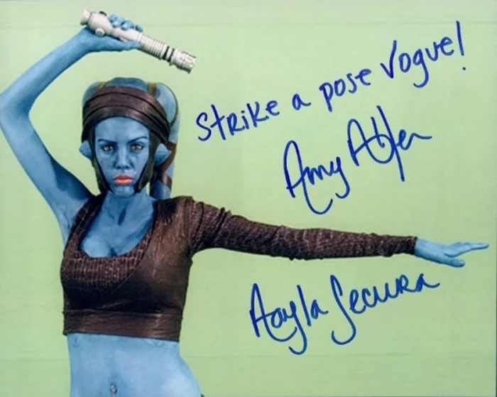 Amy Allen autograph