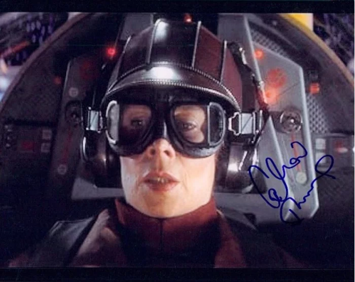 Celia Imrie autograph