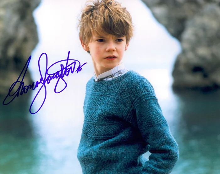 Thomas Sangster autograph