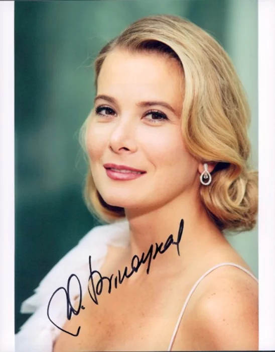 Yuliya Vysotskaya autograph