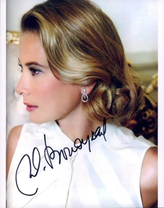Yuliya Vysotskaya autograph