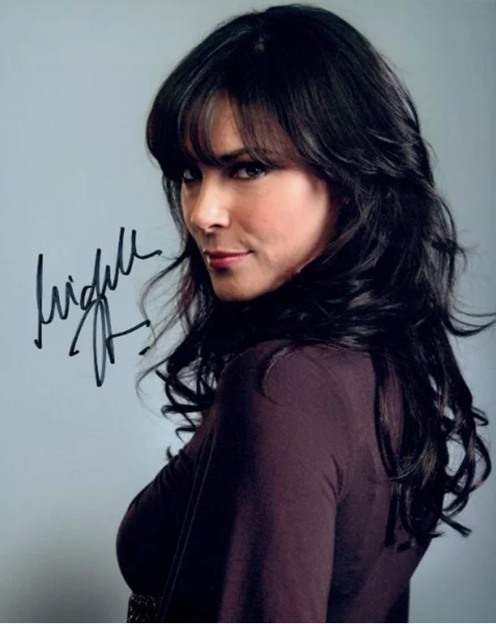 Michelle Forbes autograph