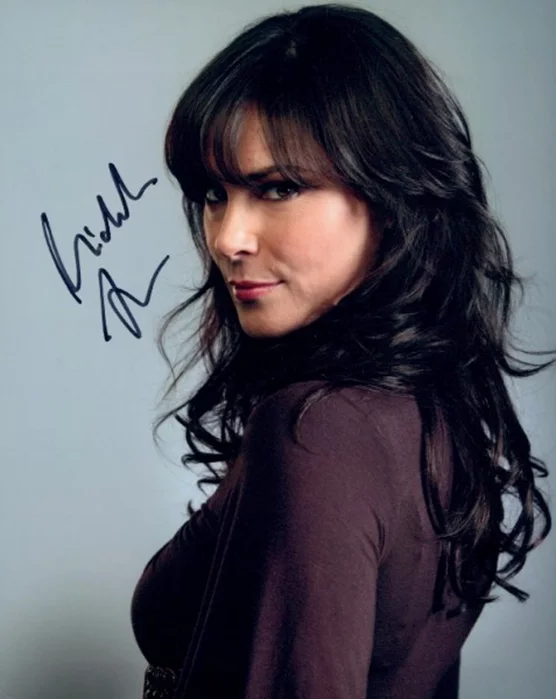 Michelle Forbes autograph