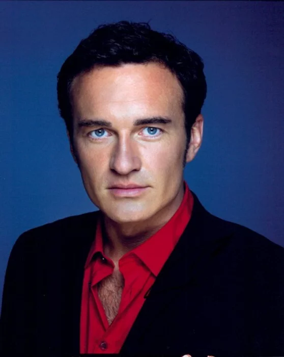 Julian McMahon autograph