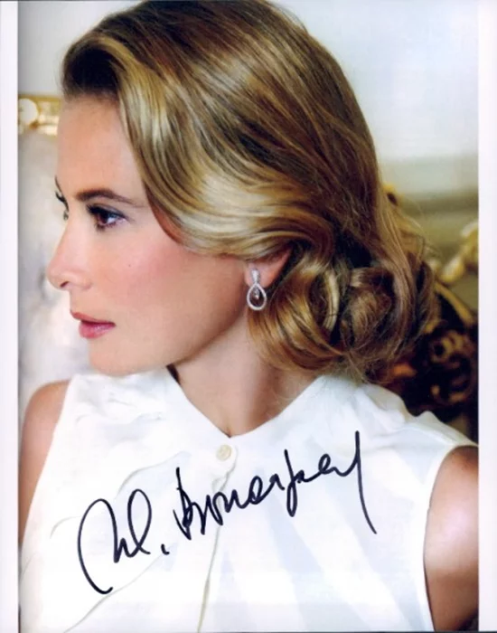 Yuliya Vysotskaya autograph