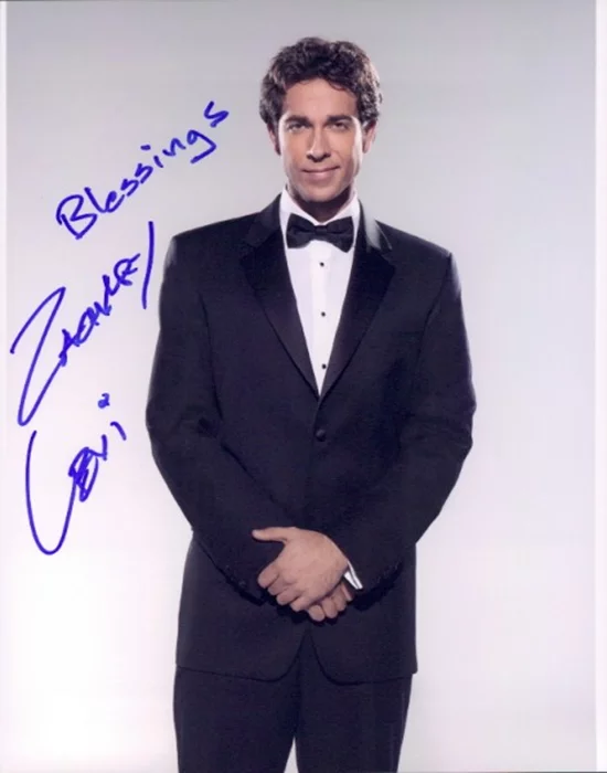 Zachary Levi autograph