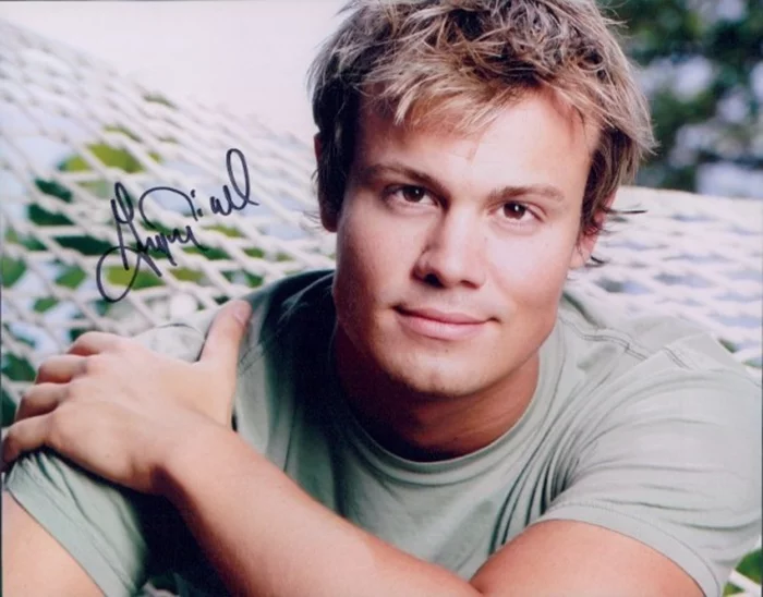 Gregory Michael autograph