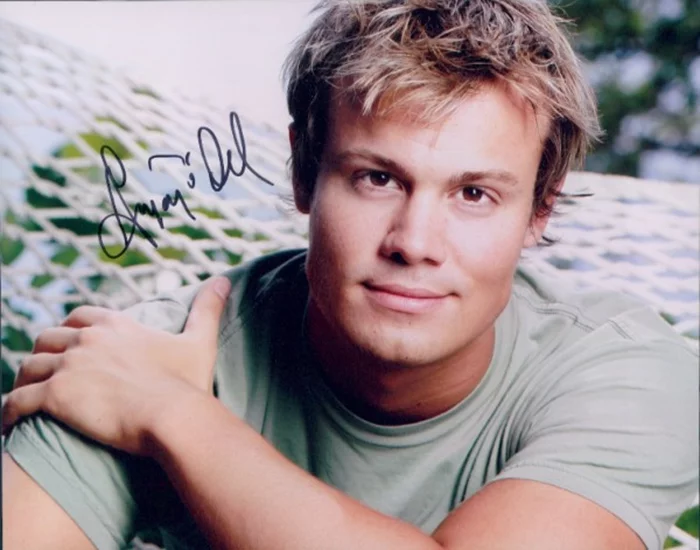 Gregory Michael autograph