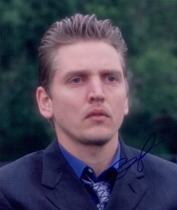 Barry Pepper autograph