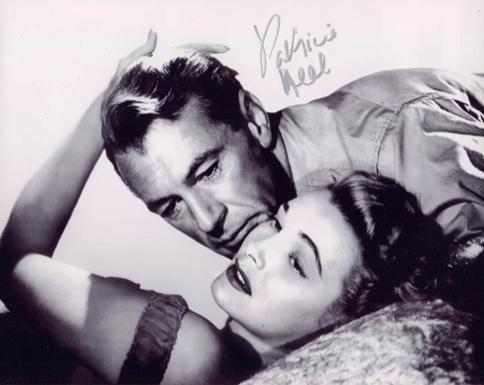 Patricia Neal autograph