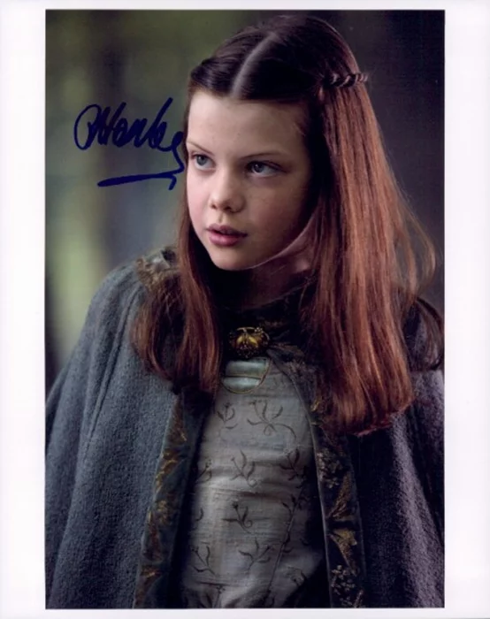 Georgie Henley autograph