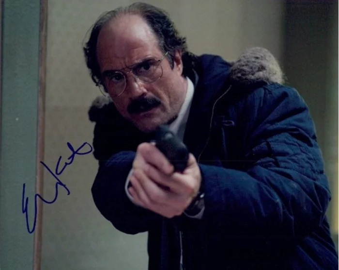 Elias Koteas autograph