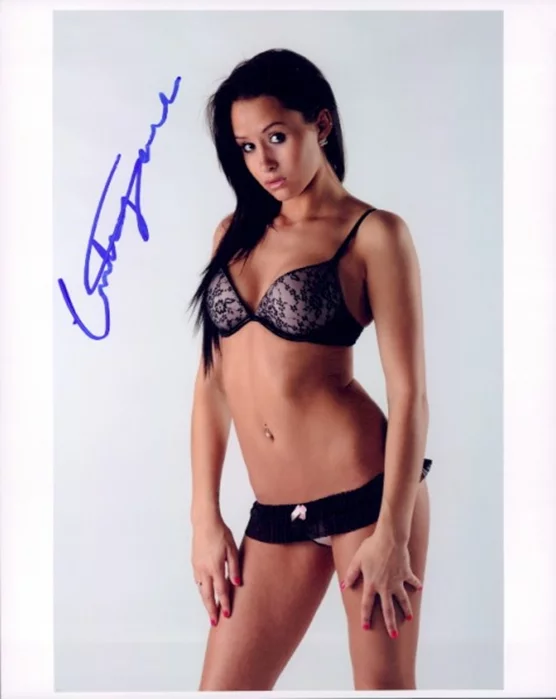 Courtney Soule autograph