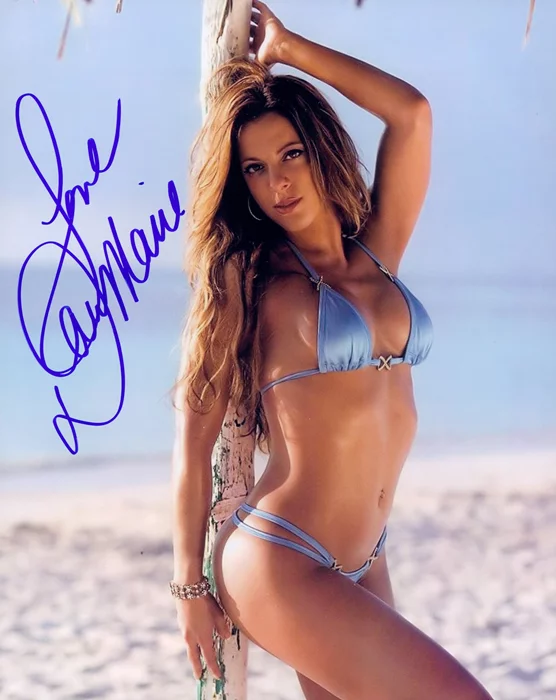 Dawn Marie autograph