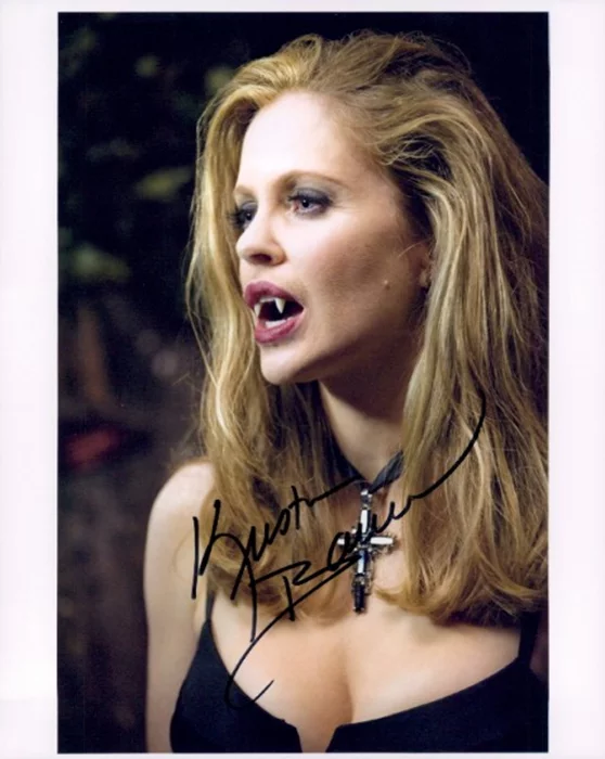 Kristin Bauer autograph