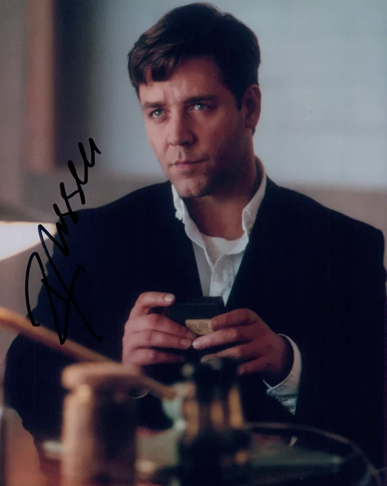 Russell Crowe autograph