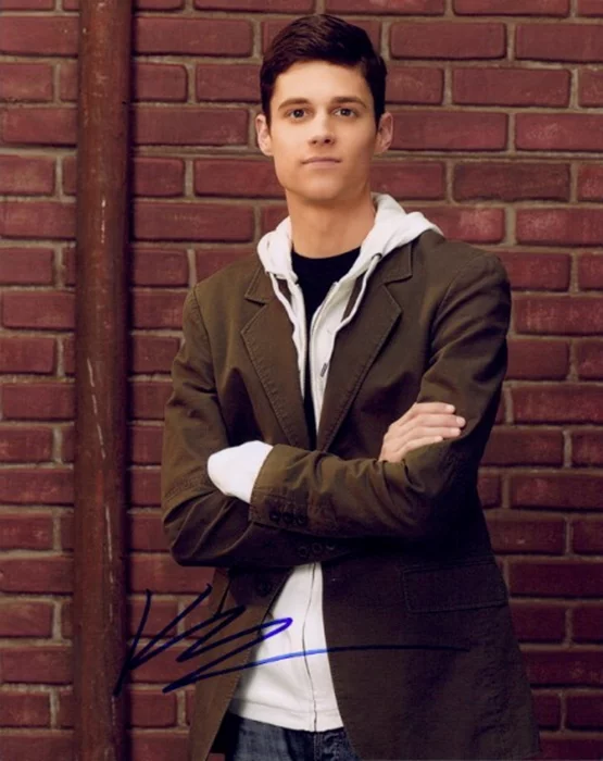 Ken Baumann autograph
