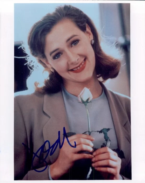 Joan Cusack autograph
