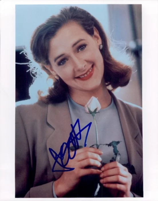 Joan Cusack autograph