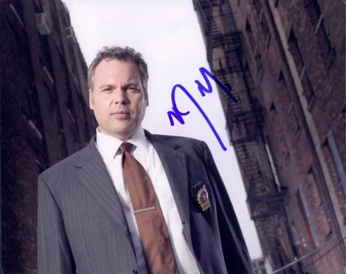 Vincent D'Onofrio autograph