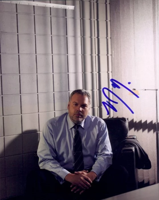 Vincent D'Onofrio autograph